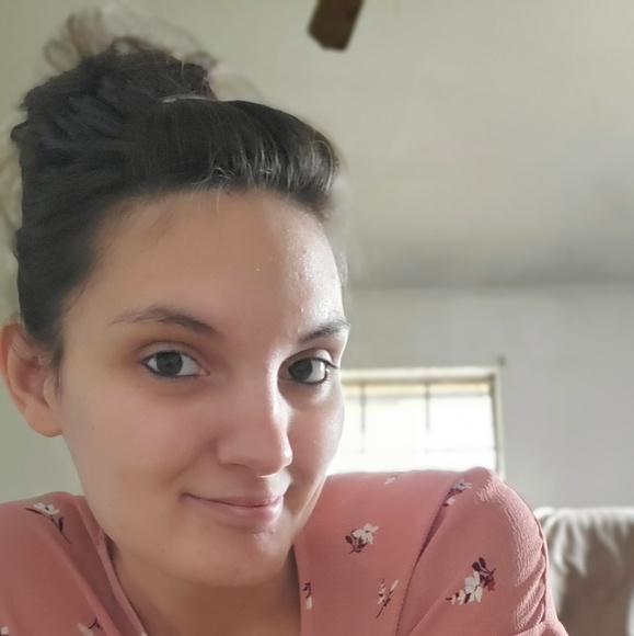 Meet your Posher, Shaylynn - Picture 1 of 1